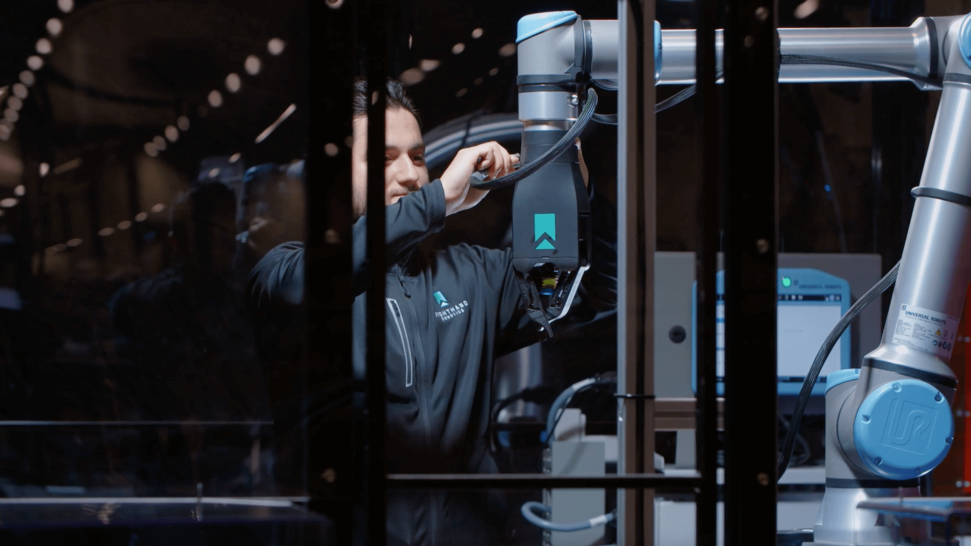 tekniker med right Hand robotics